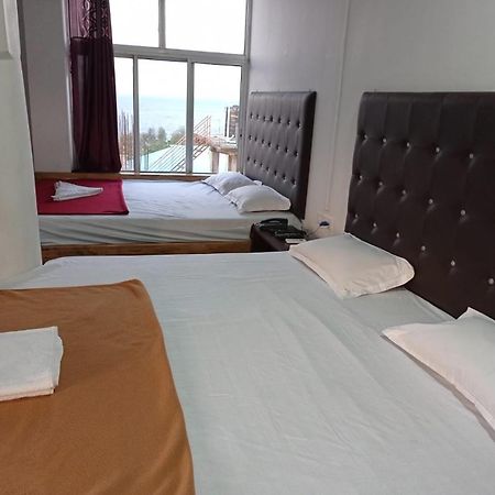 Oyo 81600B Pearl Marine Hotel ポートブレア エクステリア 写真